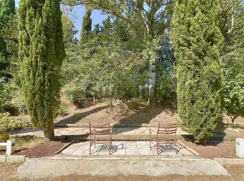 Mas - 400 m² - 13 pièces