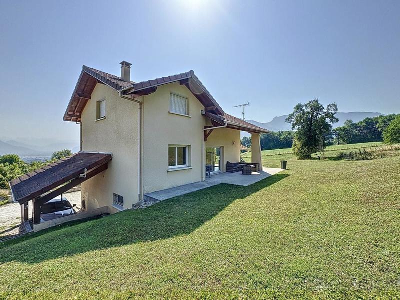 Maison - 137 m² - 5 pièces