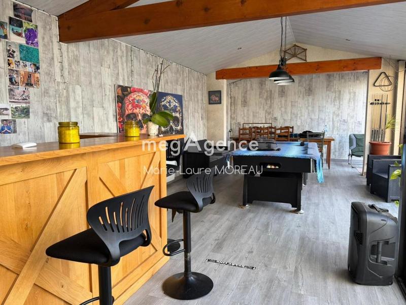 Maison - 165 m² - 6 pièces