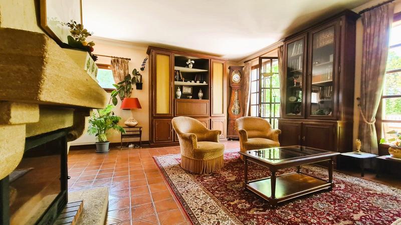 Maison - 148 m² - 7 pièces