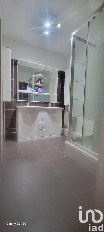 Appartement - 80 m² - 5 pièces