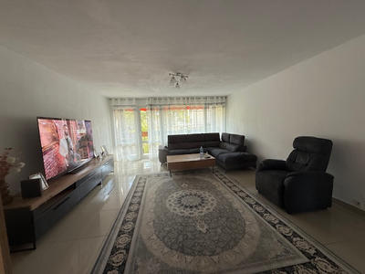 Appartement - 106 m² - 5 pièces