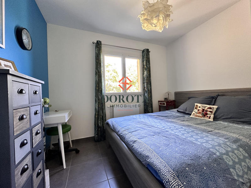 Maison traditionnelle - 111 m² - 5 pièces