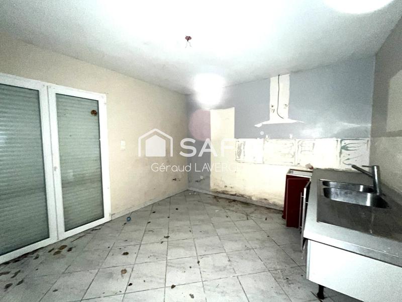 Local commercial - 95 m² - 4 pièces