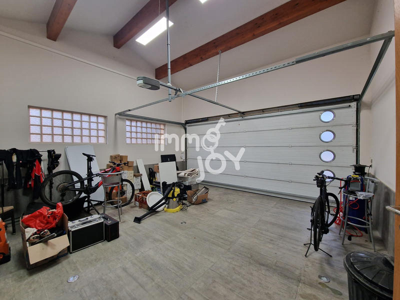 Villa - 268 m² - 7 pièces