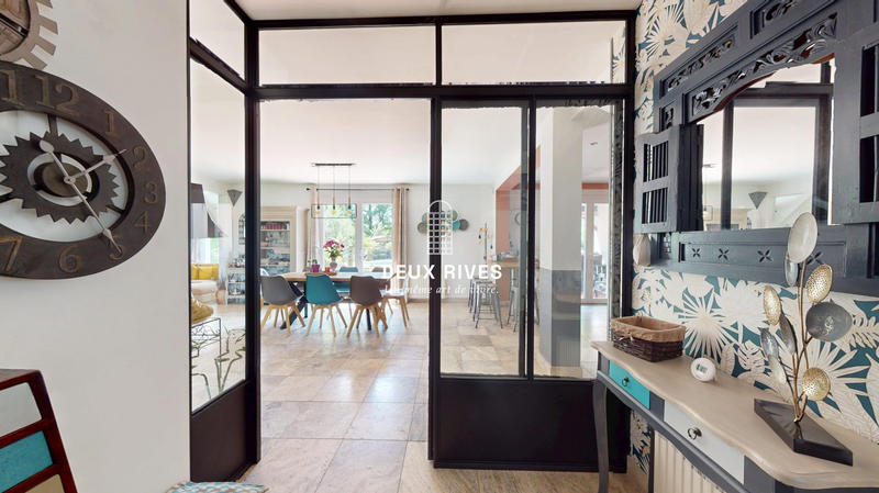 Villa - 167 m² - 6 pièces