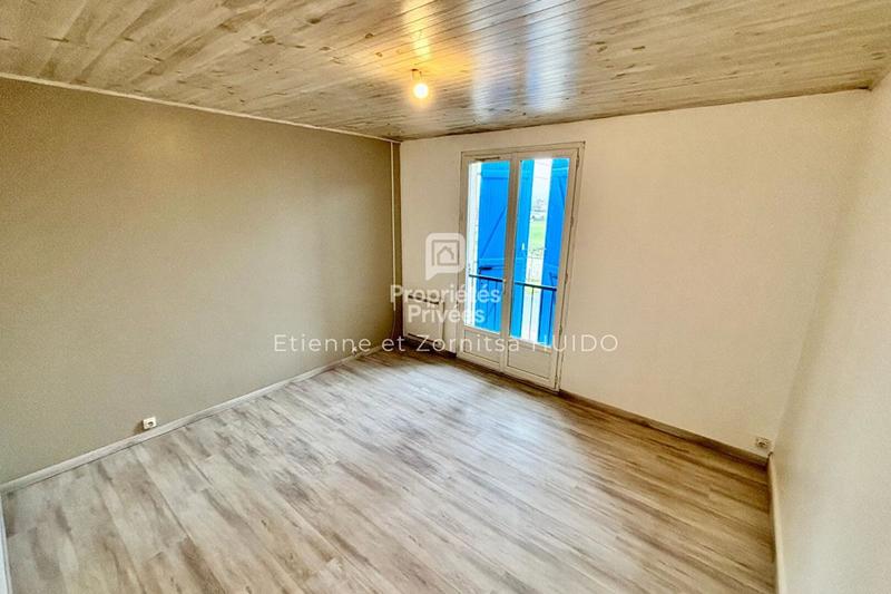 Maison - 93 m² - 4 pièces