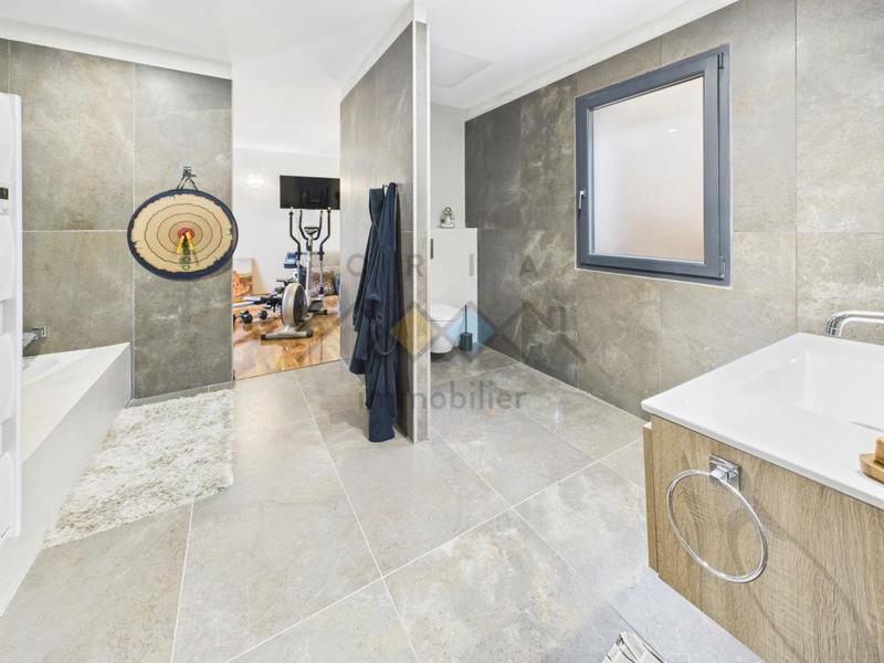 Maison - 154 m² - 5 pièces