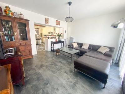 Maison de ville - 85 m² - 4 pièces