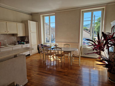 Maison - 540 m² - 15 pièces