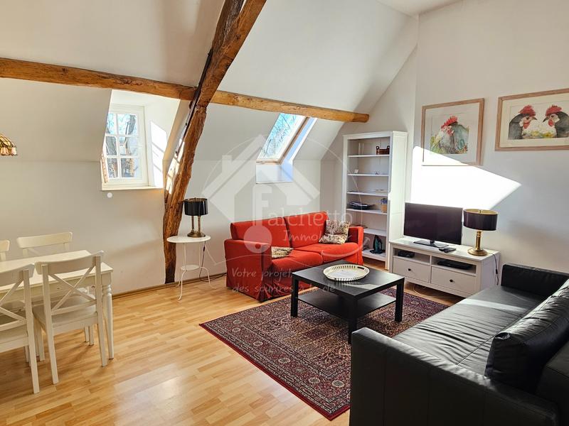 Propriété - 230 m² - 12 pièces
