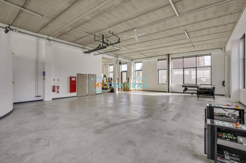 Local d'activités - 3 292 m²