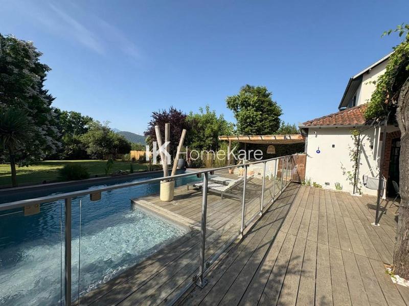 Maison - 160 m² - 5 pièces