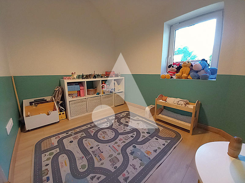 Maison - 163 m² - 8 pièces