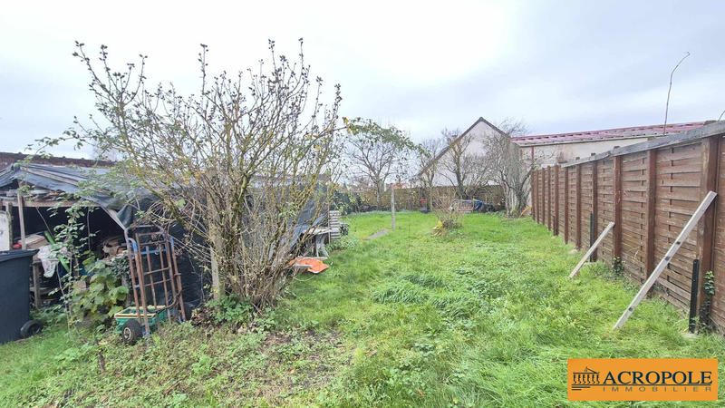 Maison - 280 m² - 12 pièces