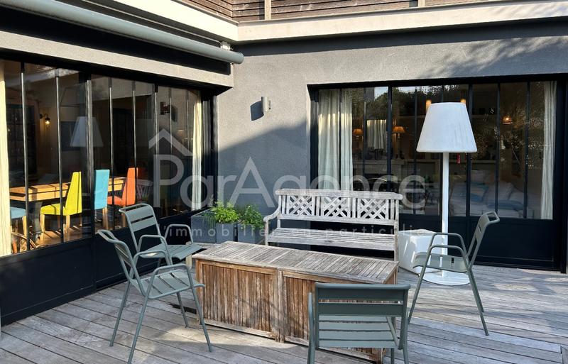 Maison - 177 m² - 7 pièces