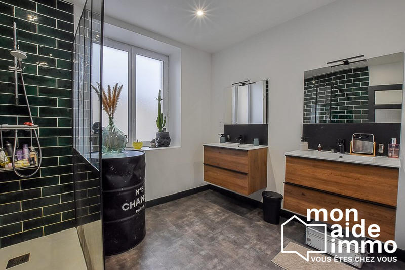 Maison - 183 m² - 6 pièces