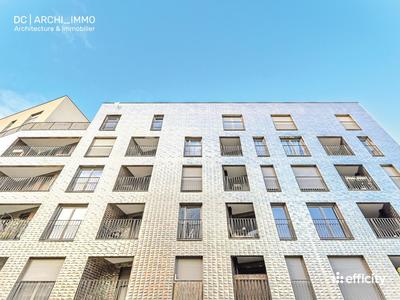 Appartement - 100 m² - 4 pièces