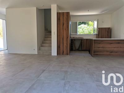 Maison - 84 m² - 4 pièces