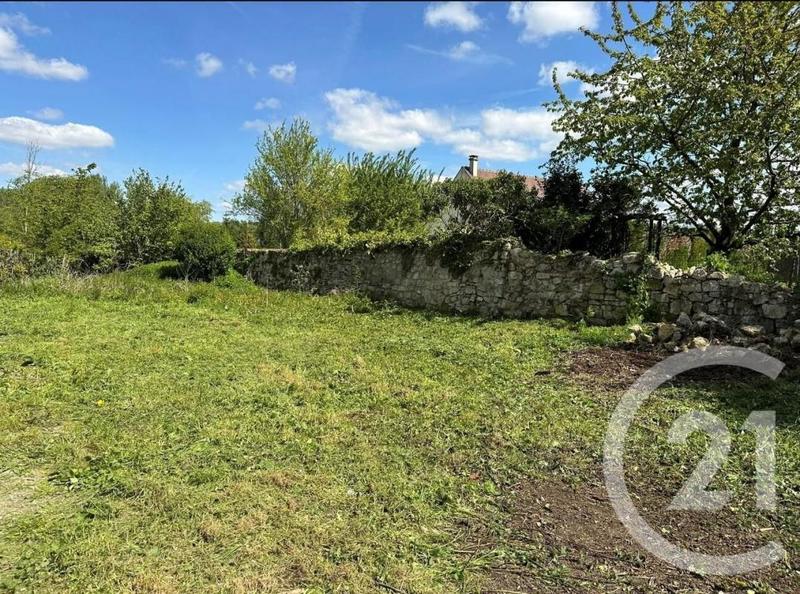 Terrain constructible - 910 m²