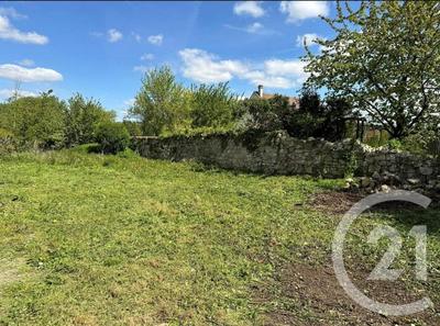 Terrain constructible - 910 m²