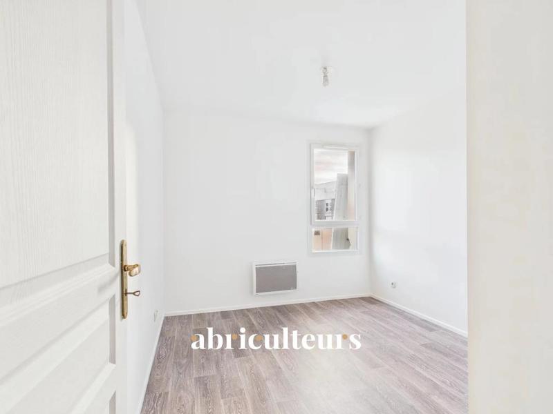 Appartement ancien - 71 m² - 3 pièces