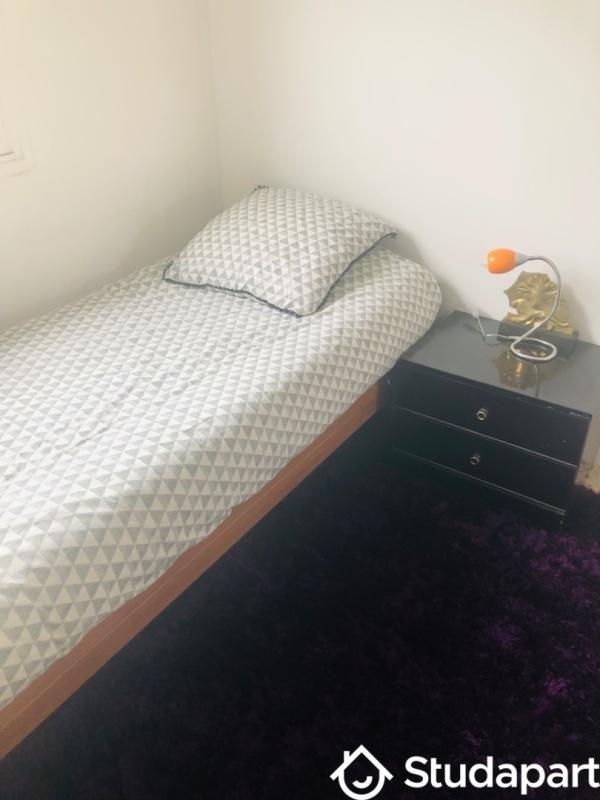 Chambre - 10 m² - 1 pièce