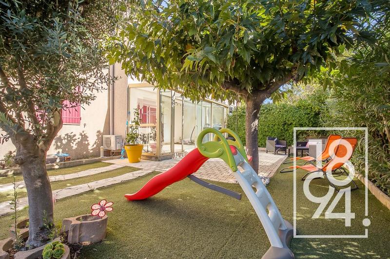 Appartement - 104 m² - 4 pièces