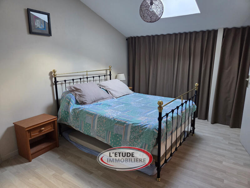 Maison - 90 m² - 5 pièces