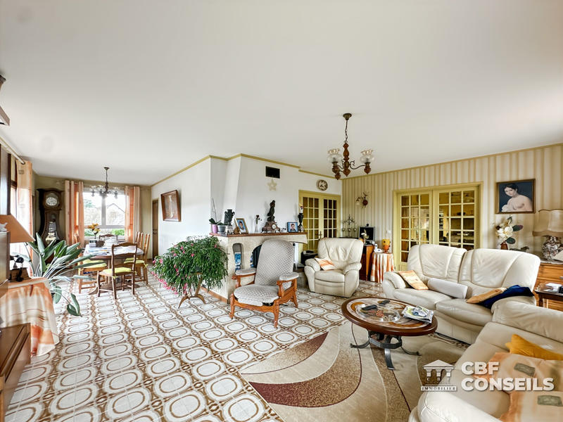 Maison - 200 m² - 6 pièces