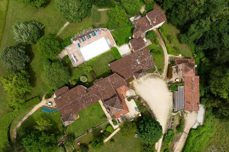 Maison de domaine - 870 m² - 24 pièces