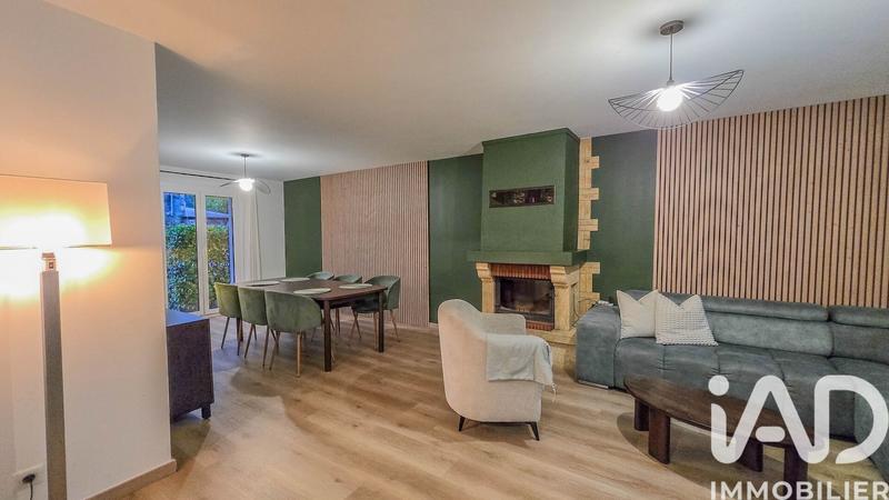 Maison - 105 m² - 5 pièces