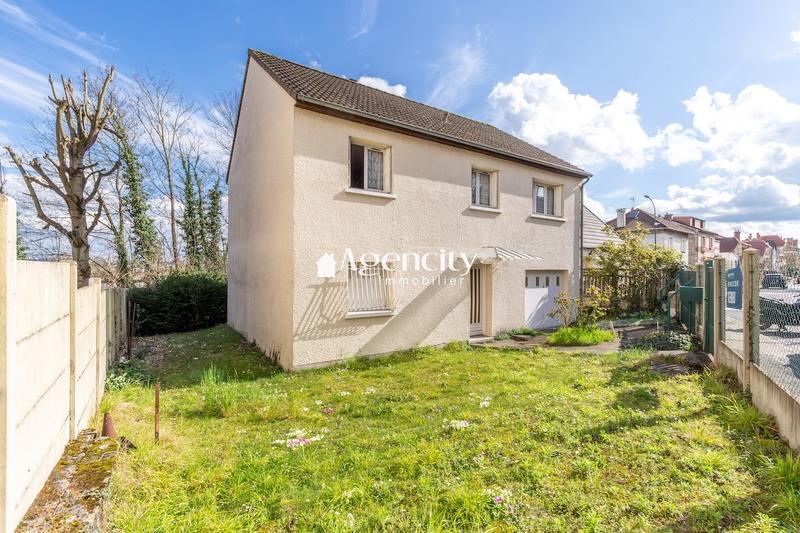 Maison - 89 m² - 4 pièces