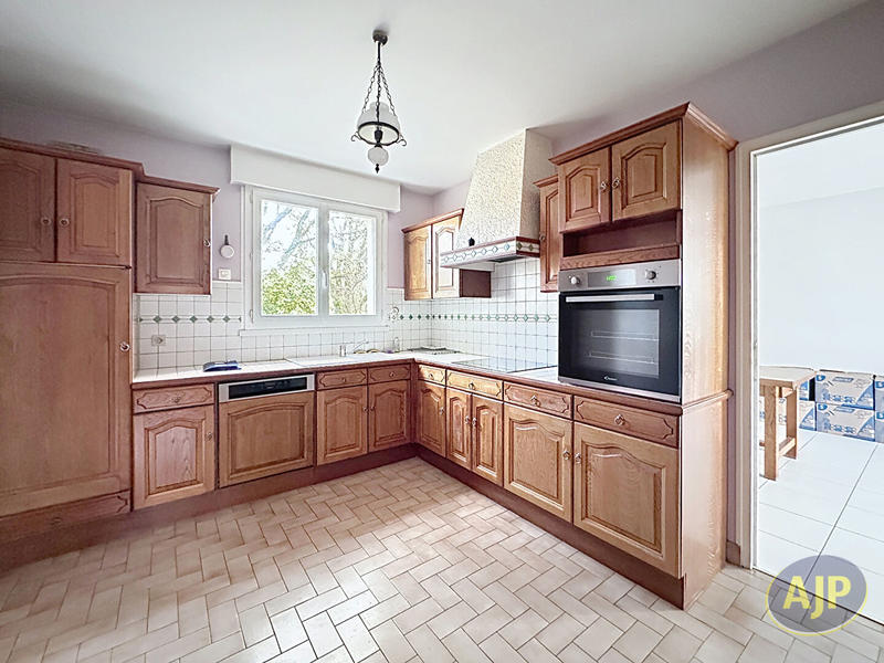 Maison - 122 m² - 6 pièces