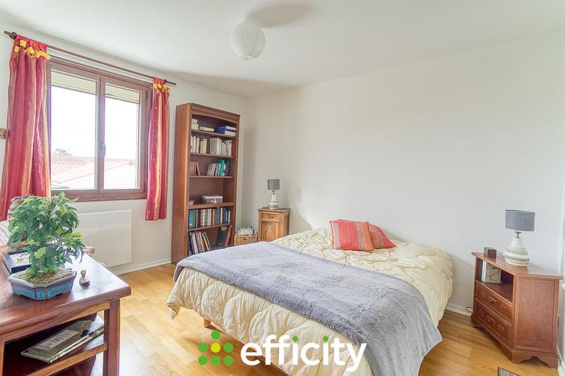 Pavillon - 95 m² - 6 pièces