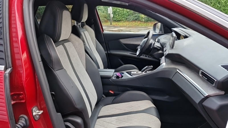 Peugeot 3008 Hybrid4 300 E-Eat8 Gt