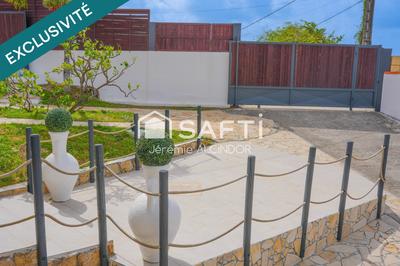 Maison - 230 m² - 8 pièces