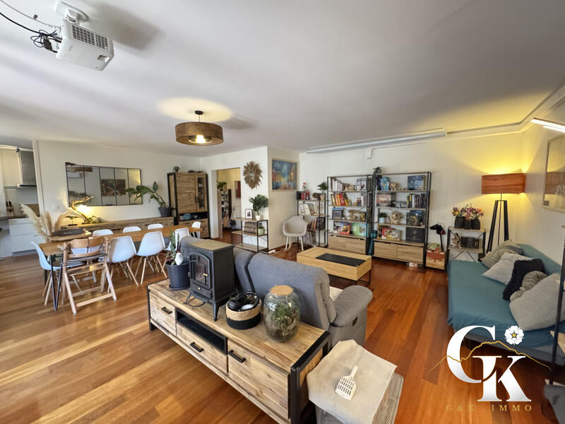 Appartement - 106 m² - 4 pièces