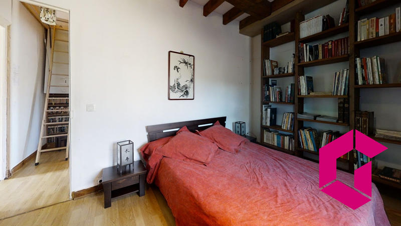 Maison - 350 m² - 8 pièces