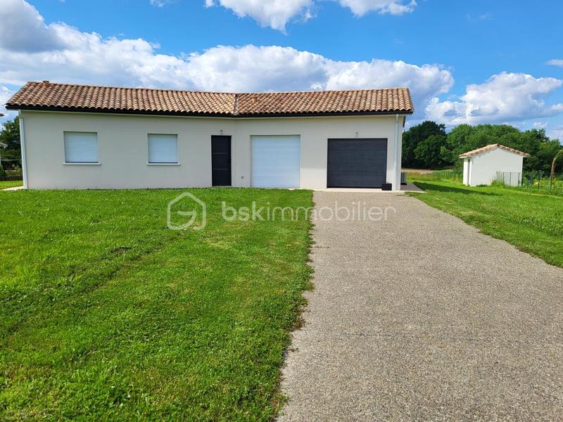 Maison - 95 m² - 4 pièces