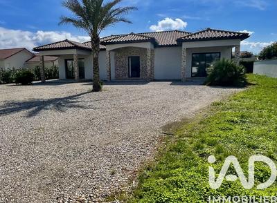 Maison - 150 m² - 4 pièces