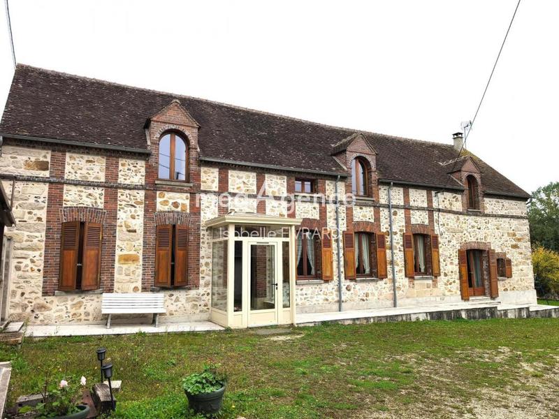 Maison - 210 m² - 7 pièces