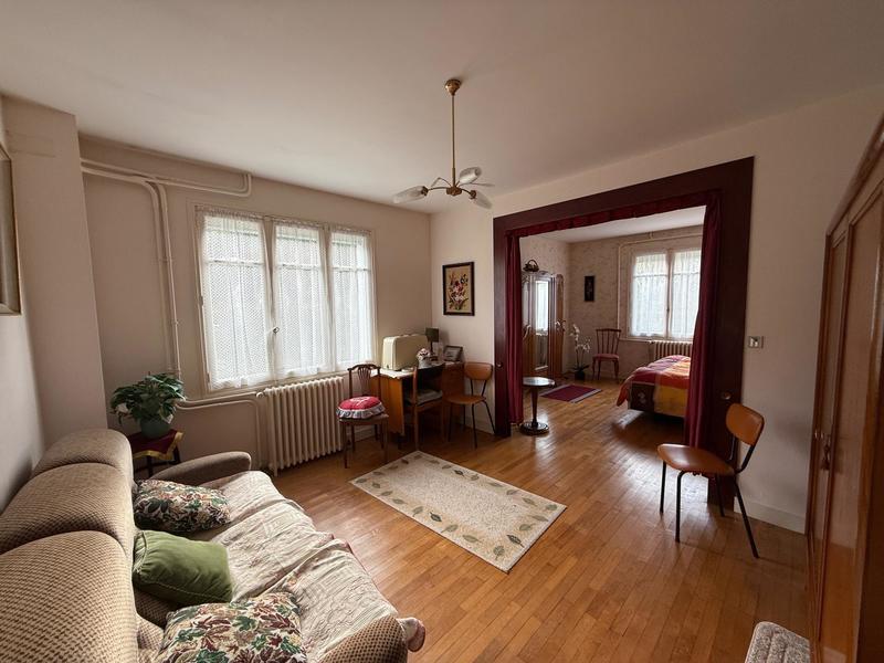 Maison - 171 m² - 7 pièces