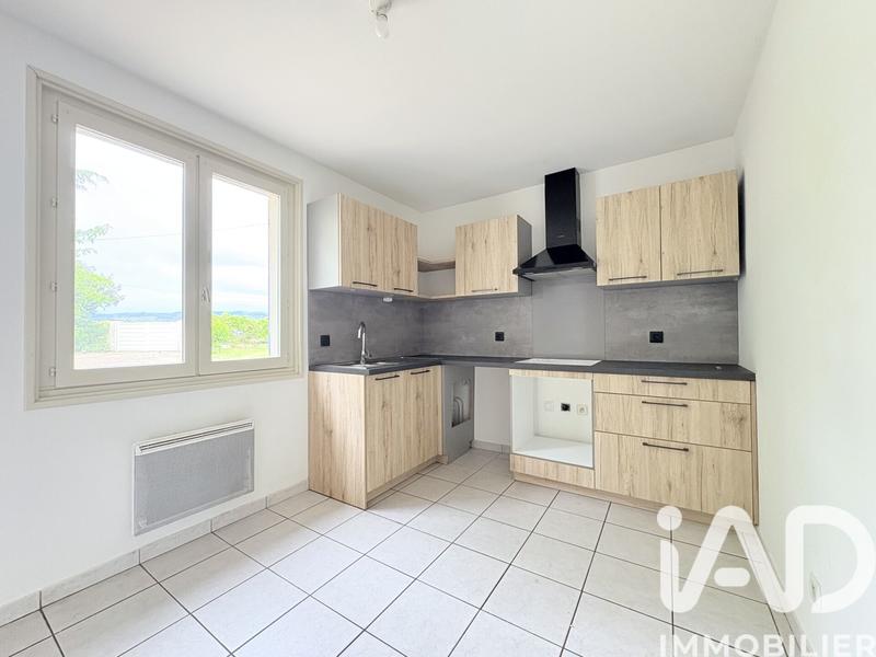 Maison - 95 m² - 4 pièces