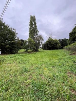 Terrain constructible - 896 m²