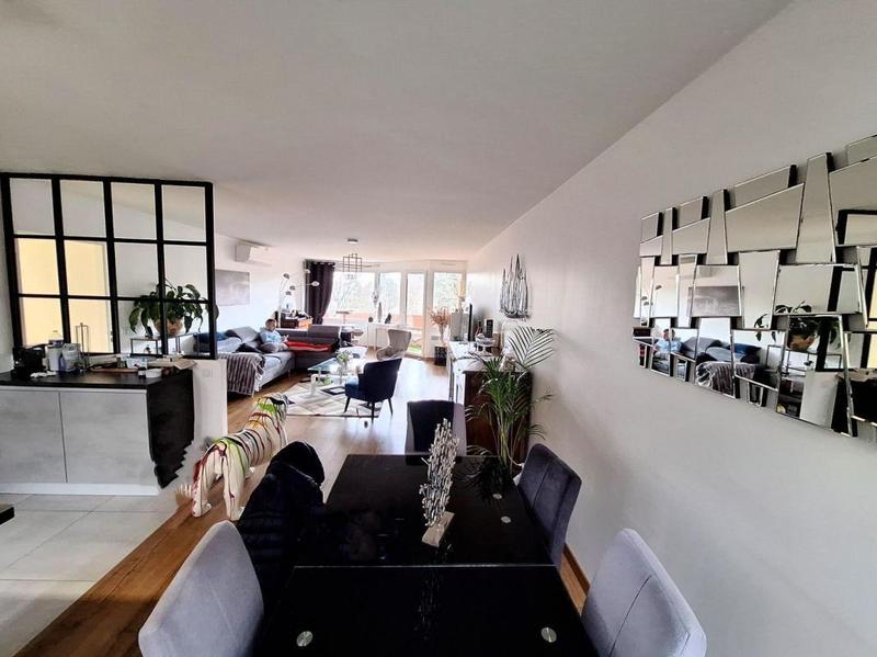 Appartement - 94 m² - 4 pièces