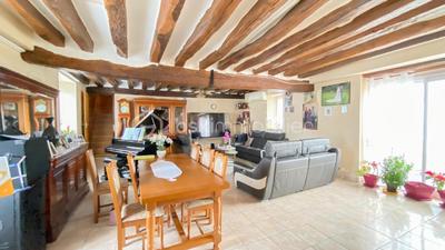 Maison en pierre - 200 m² - 9 pièces