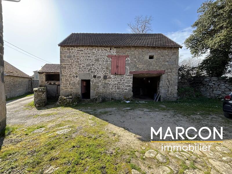 Maison - 240 m² - 3 pièces