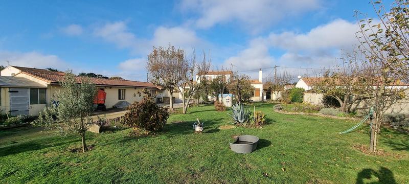 Terrain - 1 024 m²