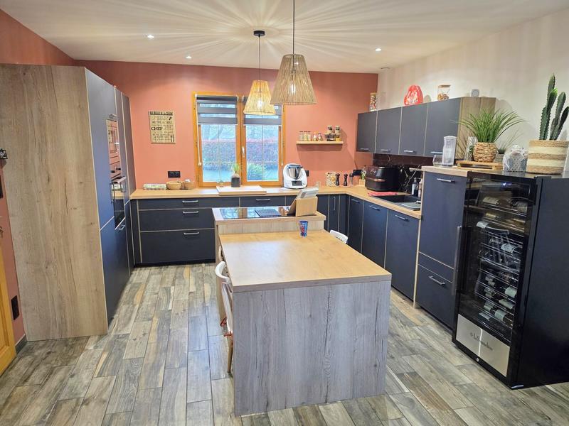 Maison - 150 m² - 6 pièces